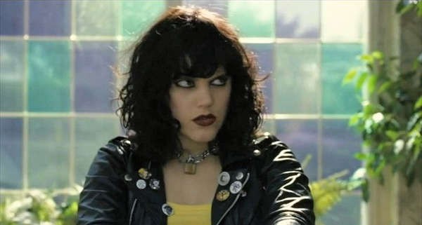 soko-bye-bye-blondie-1 soko-bye-bye-blondie-1