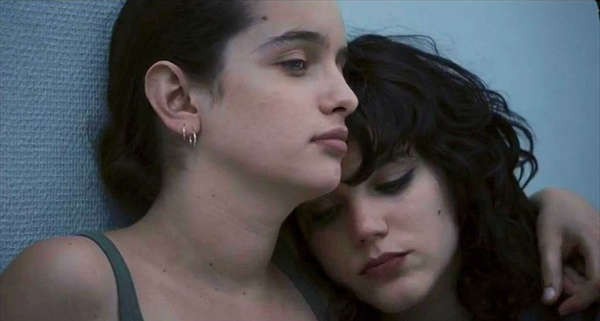 soko-bye-bye-blondie-6 soko-bye-bye-blondie-6