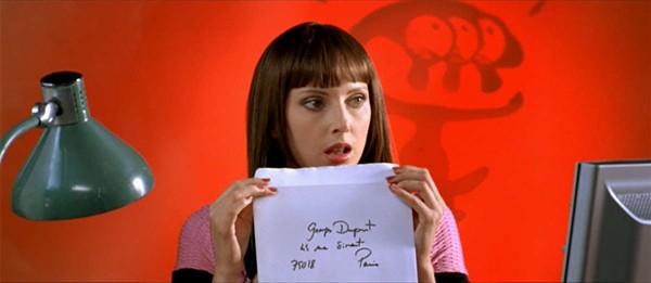 Frédérique Bel as the secretary