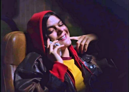 Soko in 'Pretty Prizes'